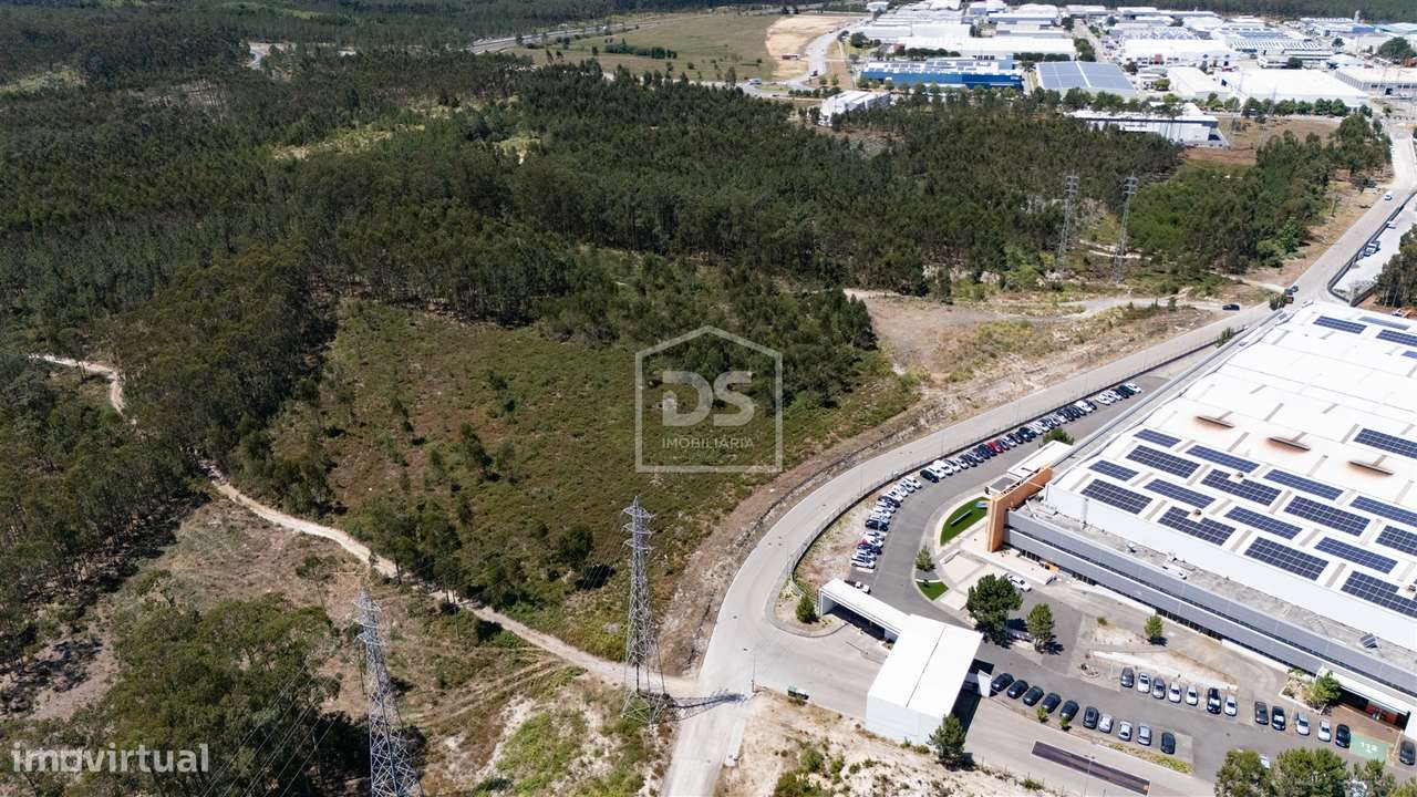 Lote de Terreno com Projeto para Edifício Industrial em Propriedade Ho - Grande imagem: 3/8