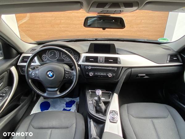 BMW Seria 3 316d Luxury Line - 29