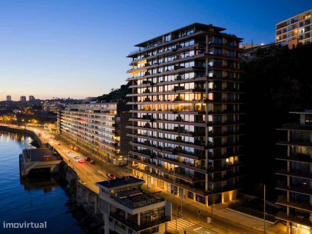 Sumptuoso T3 novo em frente ao Rio Douro-10