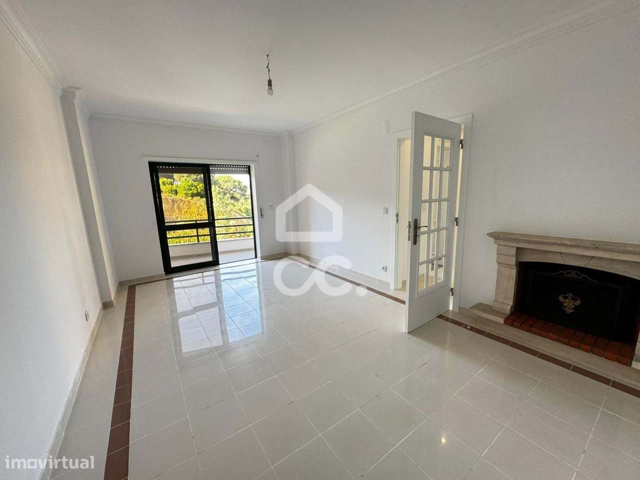 Apartamento T3 com Varanda e Arrecadação em Feijó-8