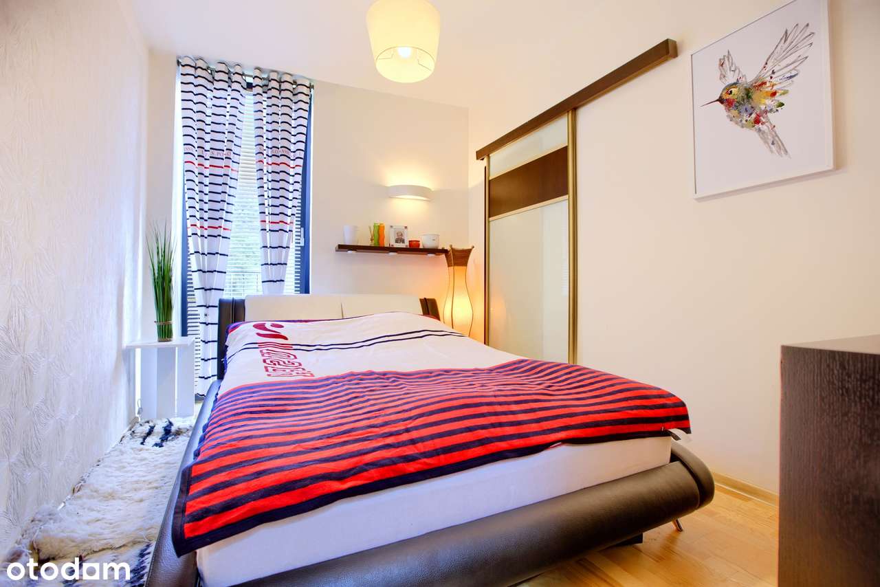 VILLA MODERNA. Apartament dwupoziomowy. Miejsce postojowe w hali. - Pełny obrazek: 5/16