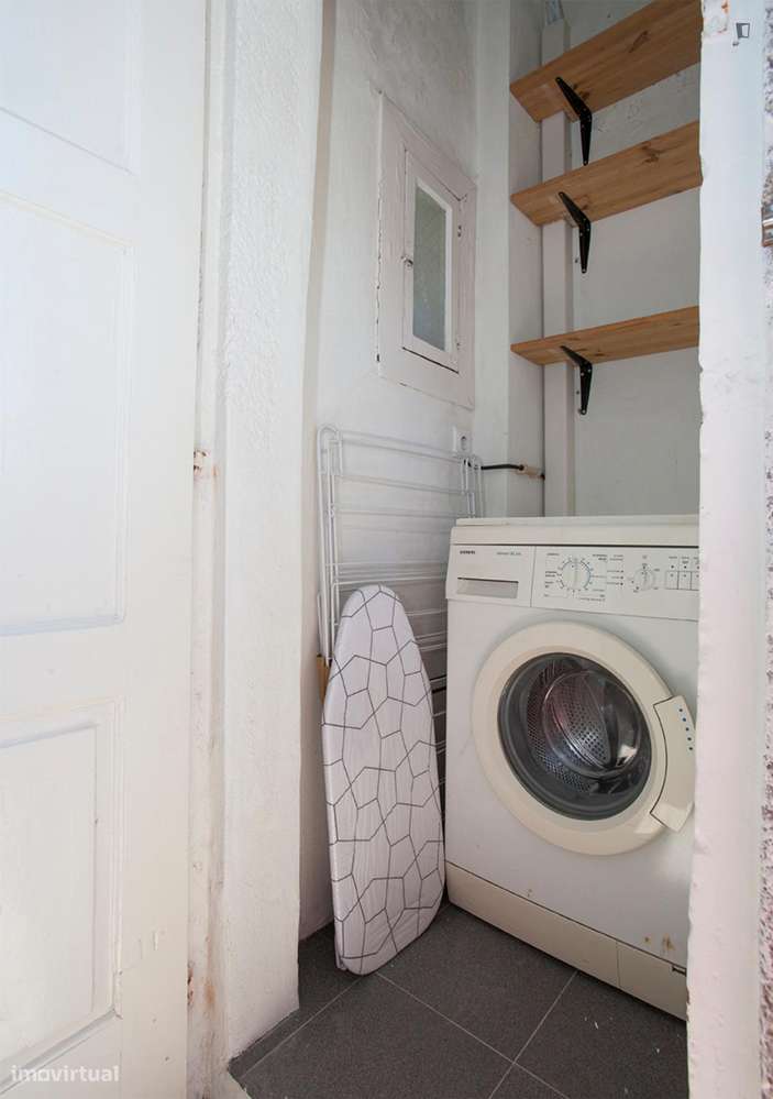 Apartamento com 1 quartos - localizado em Cedofeita Porto - Grande imagem: 3/6