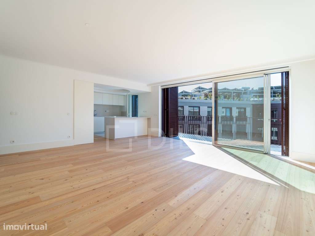 Apartamento T3 com varanda inserido em novo condomínio na Baixa do ... - Grande imagem: 4/88