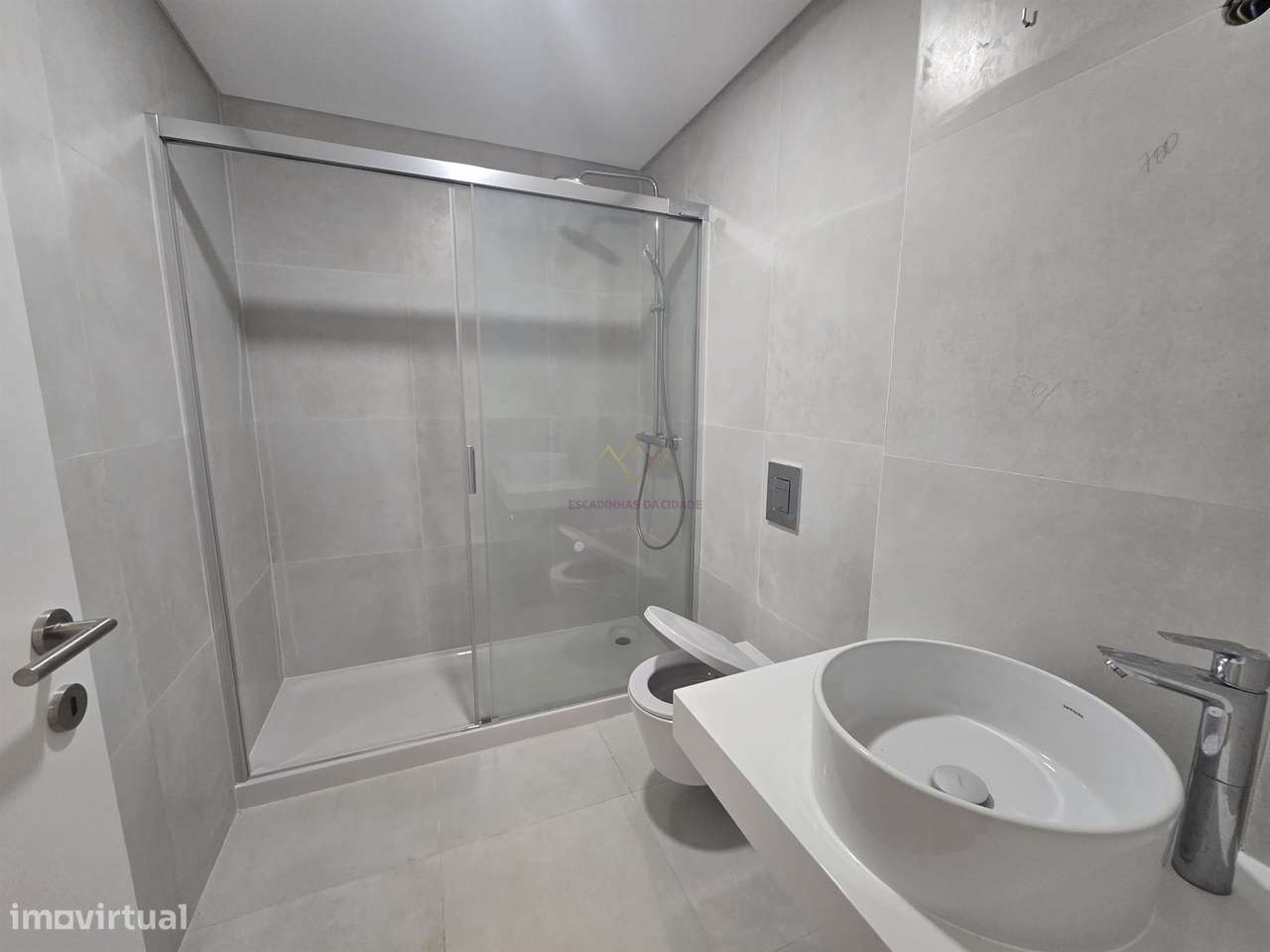 Penthouse T5 com varandas, 2 Garagens Box e Arrecadação, em Empreendim-37