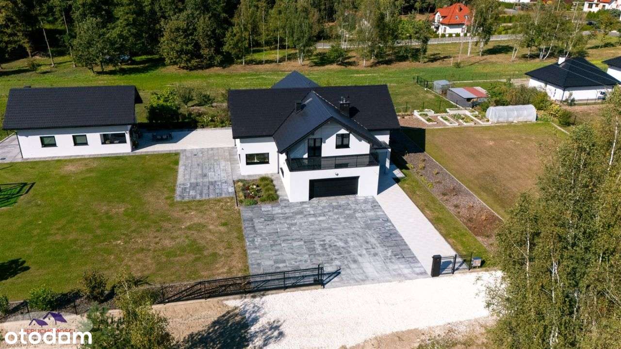 Dom, 241,50 m², Szarwark-0