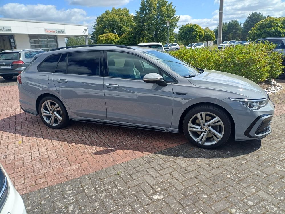 Volkswagen Golf VIII (2020-) 2.0 TDI SCR DSG R-Line 2022