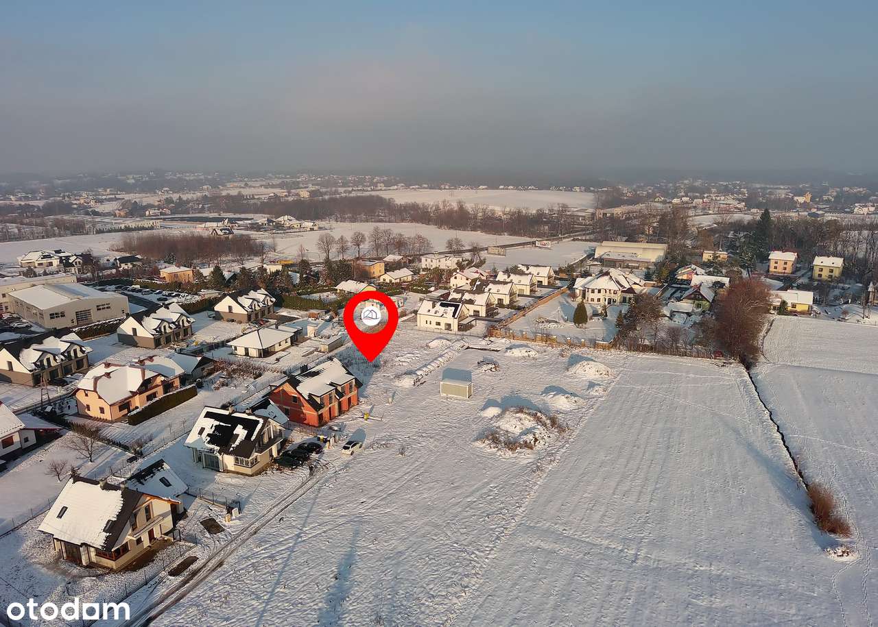 Działka budowlana na Wiejskiej z bliskością mediów-1