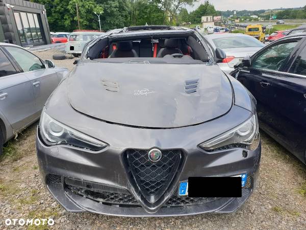 Alfa Romeo Stelvio 2.9 V6 Bi-Turbo Quadrifoglio Q4 - 1