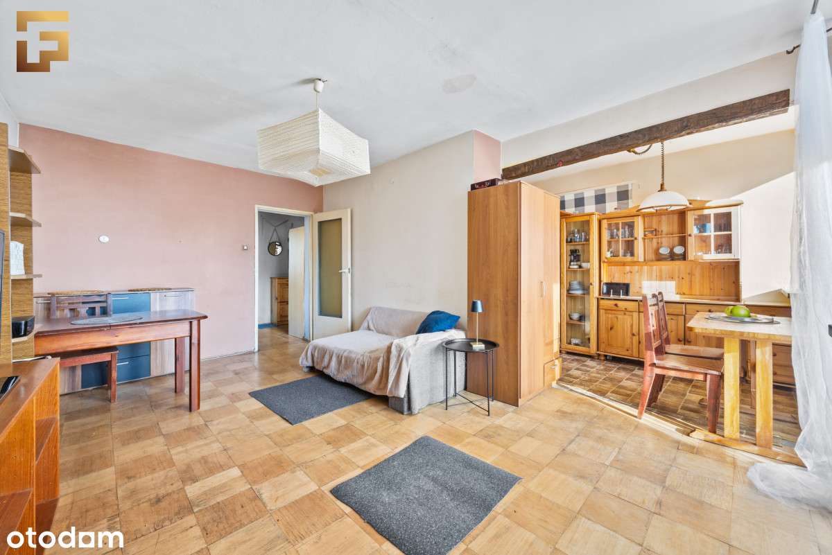 3-pokojowe mieszkanie na Grochowie DO Remontu-2