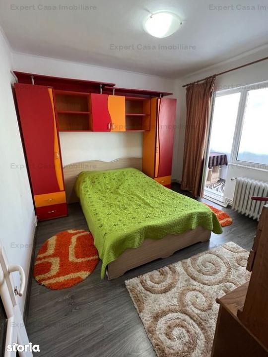 Apartament 3 camere Podu Ros, Sensul Giratoriu, 83.000 euro!!!
