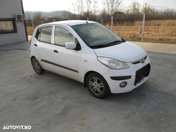 Dezmembrez Hyundai i10 2010 - 1