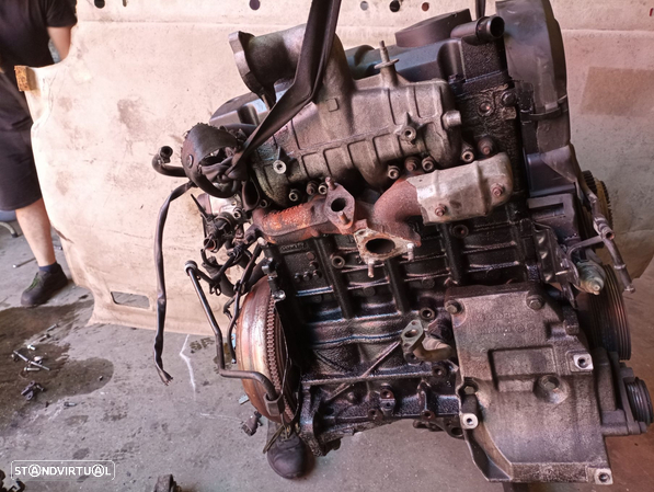 Motor Volkswagen Passat Variant (3B5) - 3