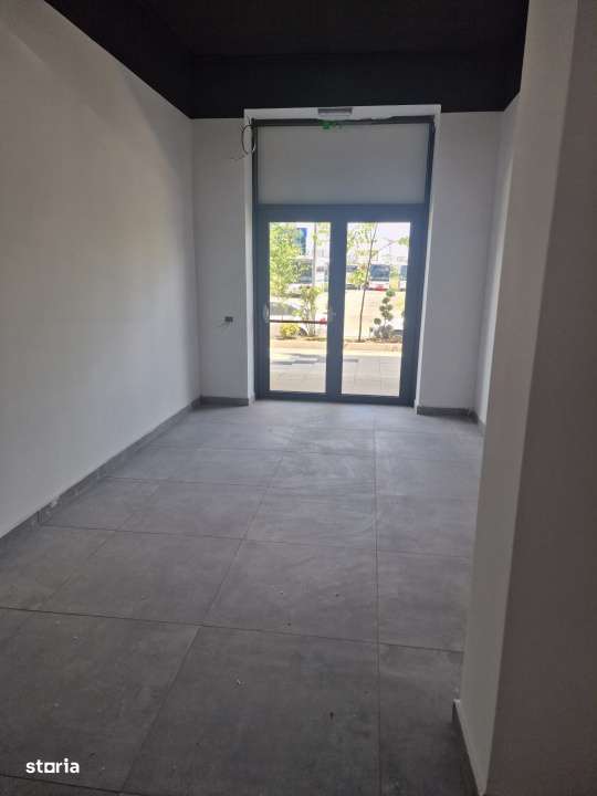 Spatiu comercial | 87 mp | 3 vitrine | EnVogue Residence - Imagine principală: 5/9