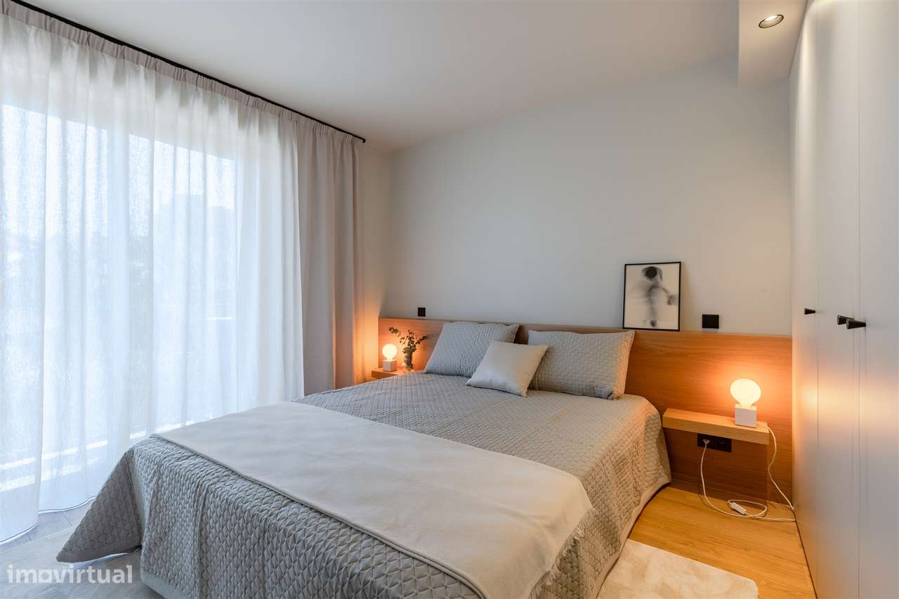 T2 Av República Gaia | T2 Santa Marinha Afurada | T2 Novo LYNQ-19