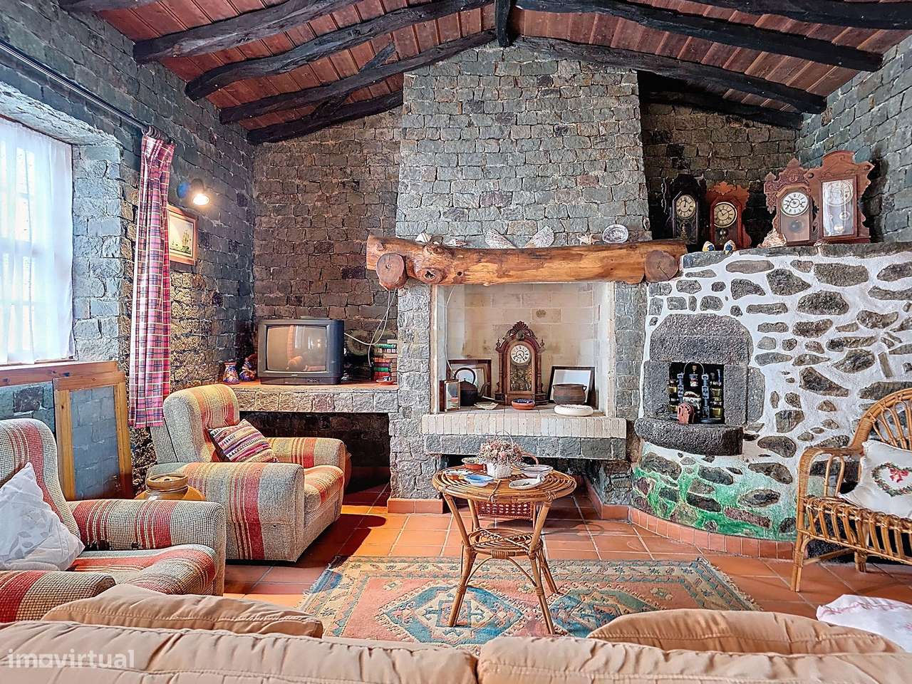 Acolhedora Moradia Rústica T3+1 na Fajã Grande, Ilha das Flores - Grande imagem: 2/38
