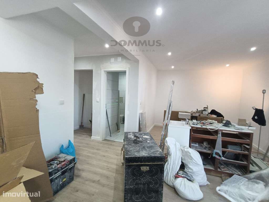 Apartamento T3 na Damaia totalmente Remodelado-16