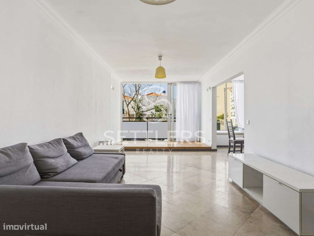 Apartamento T2 - Costa da Guia-1