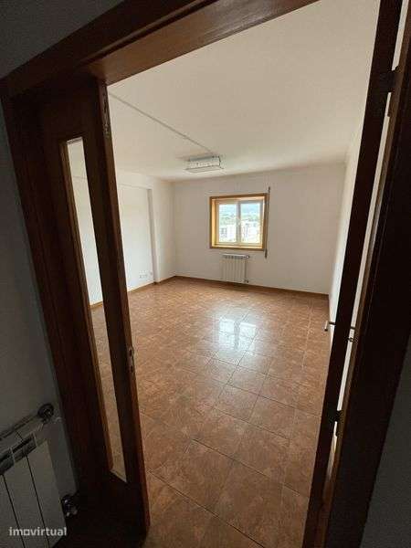 T2 com suite e garagem - Grande imagem: 5/12