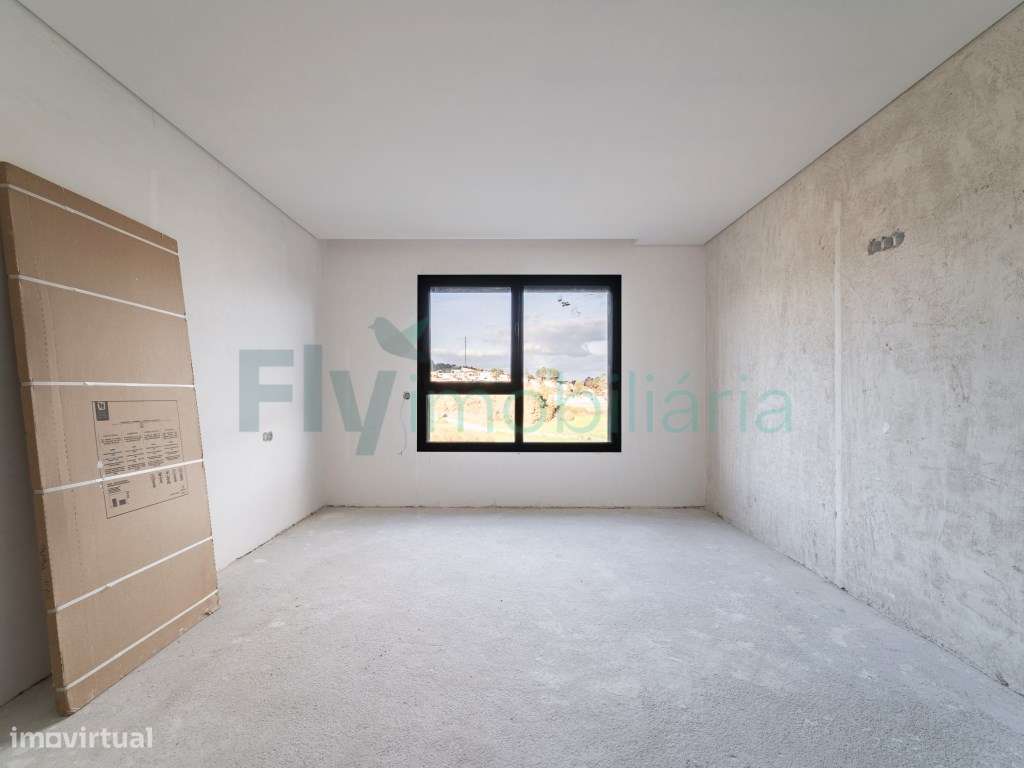 Apartamento T3 com excelente áreas em Lousada-18