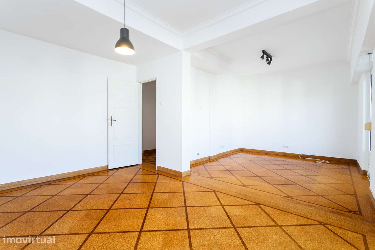 Apartamento T2 para arrendar em Alvalade - Grande imagem: 2/26