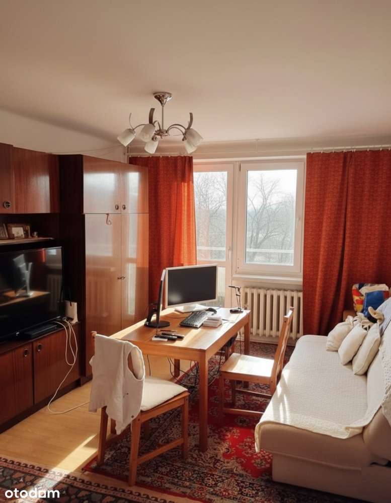 Mieszkanie 3 pokojowe, do remontu, osobna kuchnia, balkon,  os.Azory-0