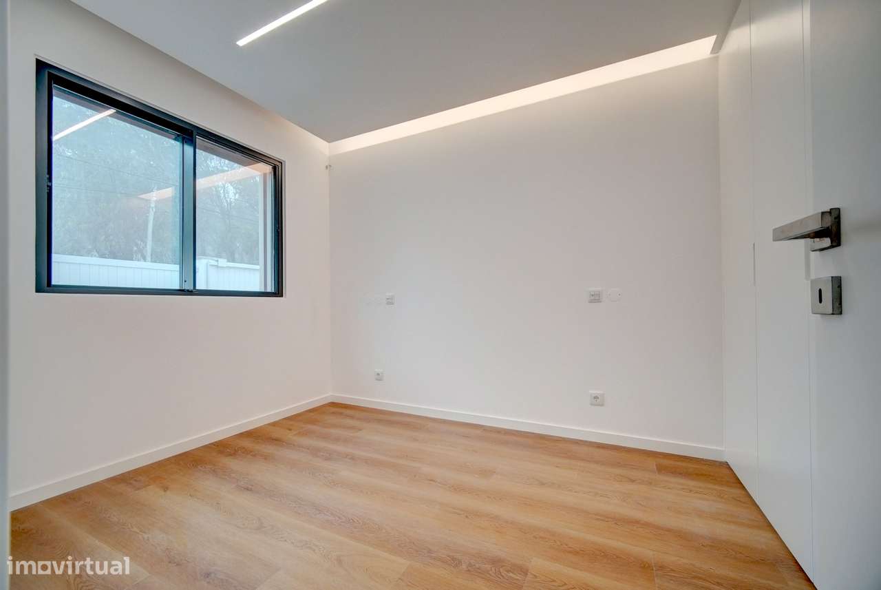 Moradia V4 Nova em Murches-2