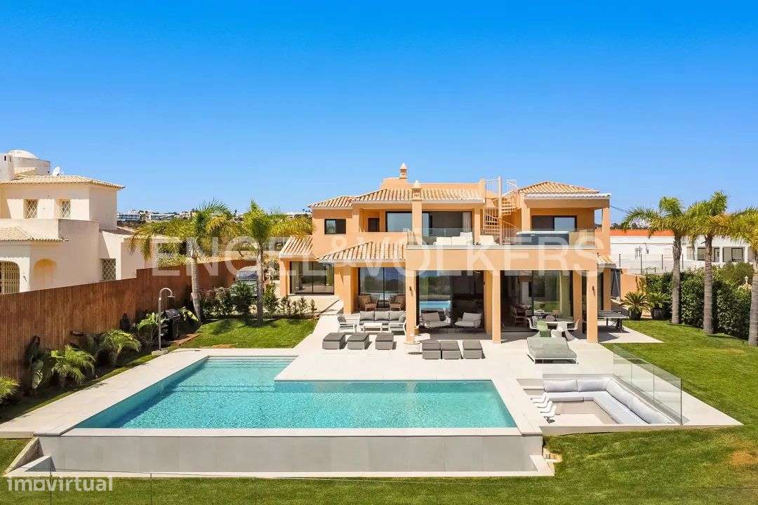 Moradia luxuosa V5 com espetaculares vistas sobre o mar - Grande imagem: 2/59