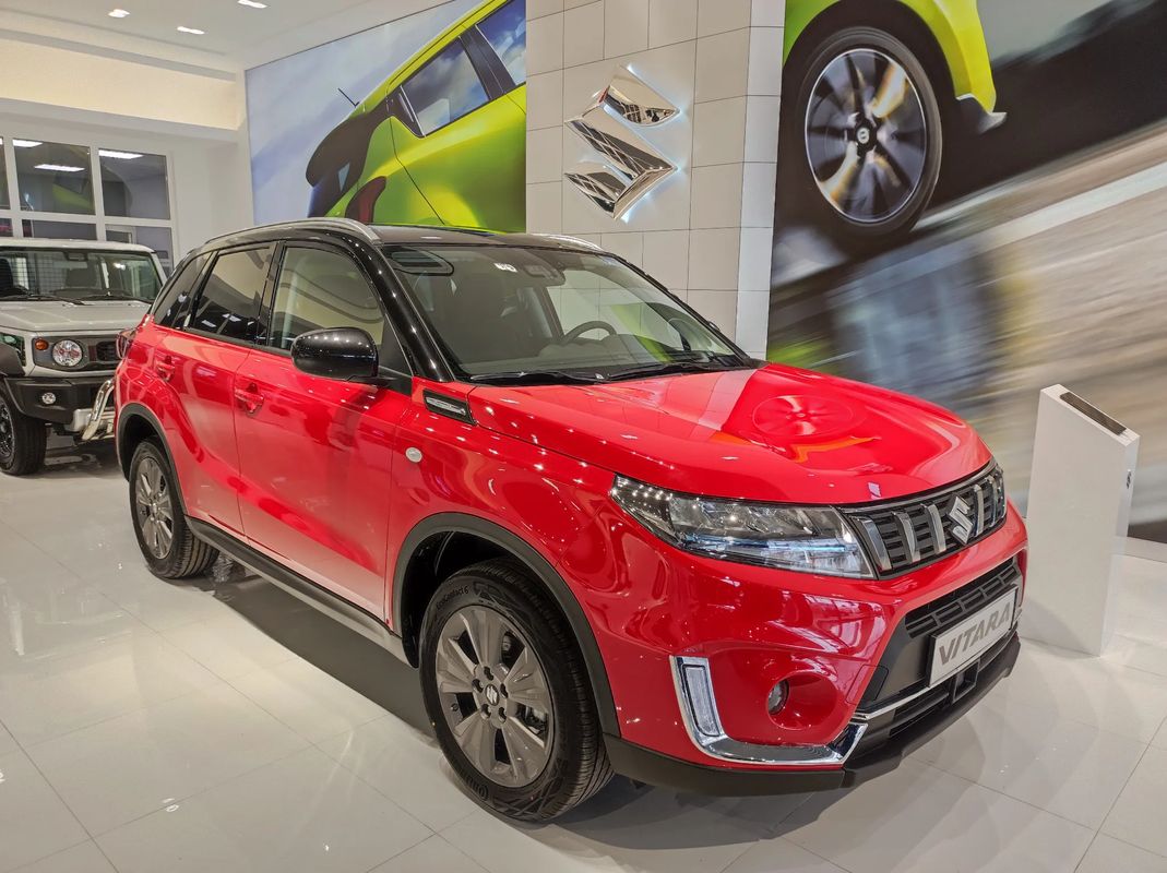Suzuki Vitara Strong Hybrid 116KM Premium Alu/Led/Climatronic/Camera
