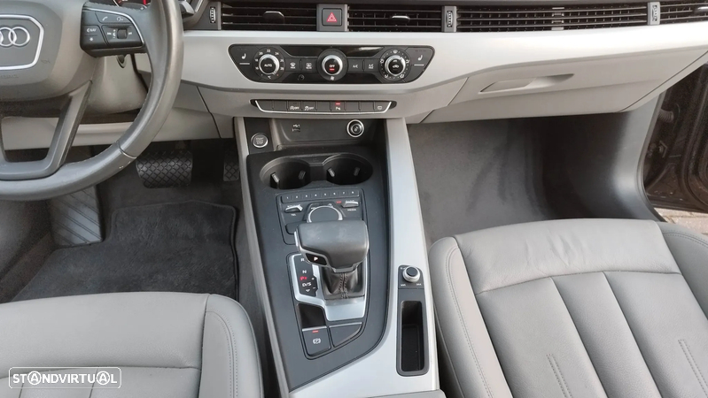 Audi A4 2.0 TDI Advance S tronic - 24