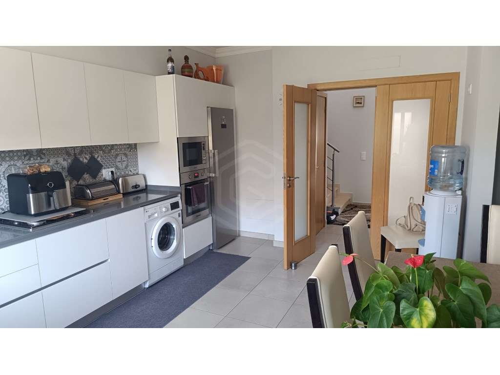 Moradia Geminada T3 com Quintal e Garagem em Salir, Algarve - Grande imagem: 3/36