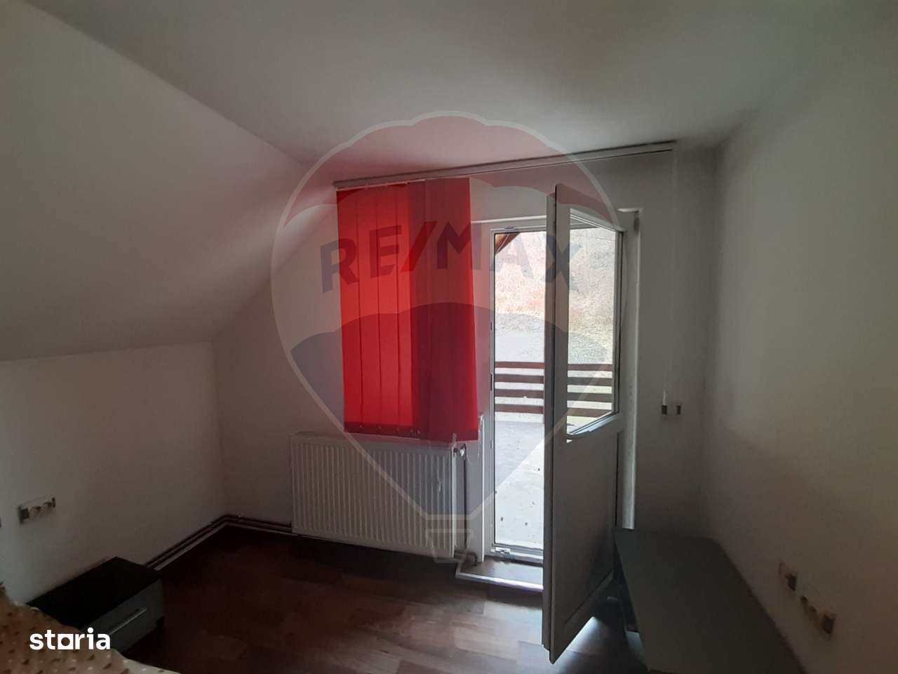 Casă / Vilă cu 7 camere de vânzare în zona Bran-Tohanita-19