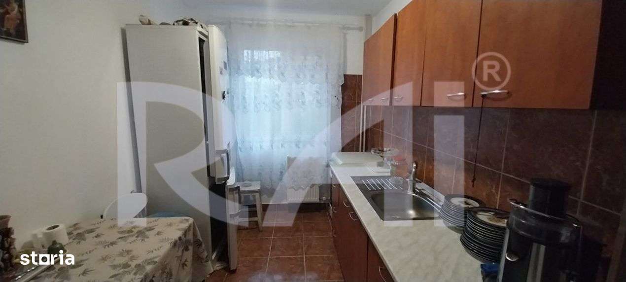 Apartament renovat, 3 camere, Valea Rosie – Etaj 2/4-0