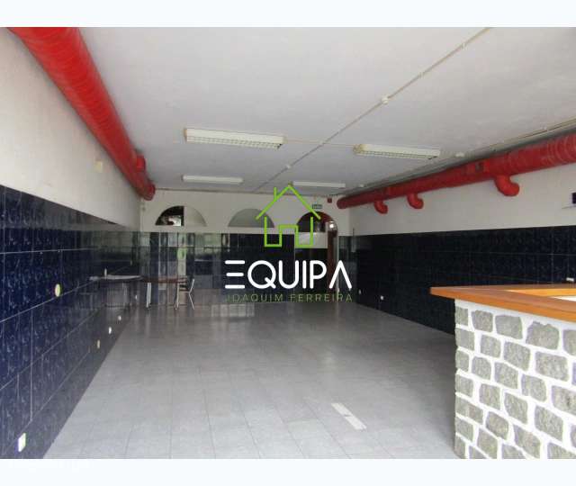 Espaço comercial licenciado para comercio e serviços na Rua 5 de Out - Grande imagem: 4/15