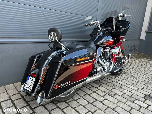 Harley-Davidson Touring Road Glide - 5