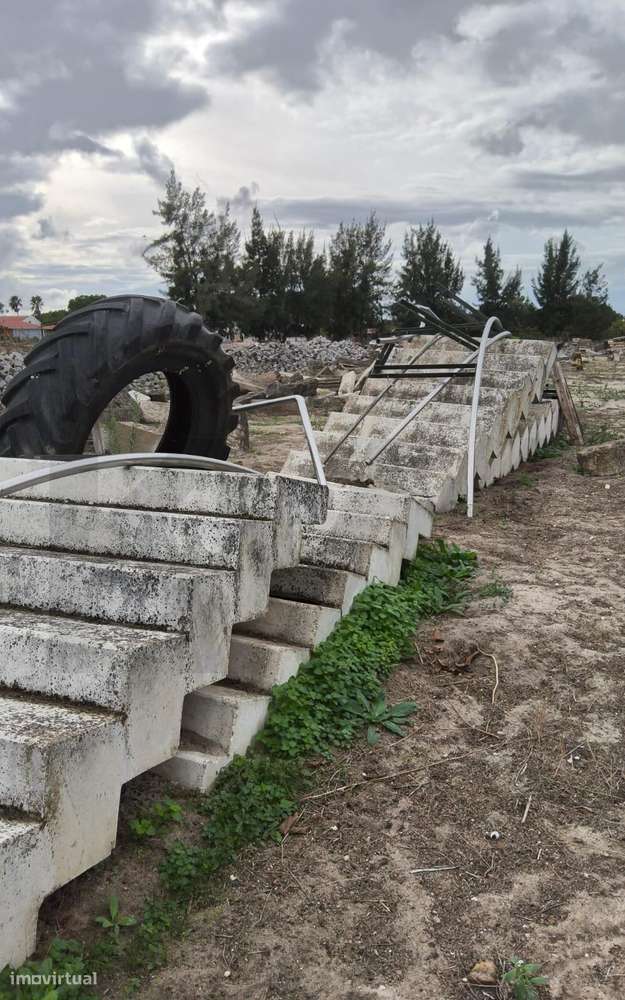 OPORTUNIDADE ÚNICA: Terreno Misto 13.000m2 com Tesouro Artístico e Pot - Grande imagem: 4/28