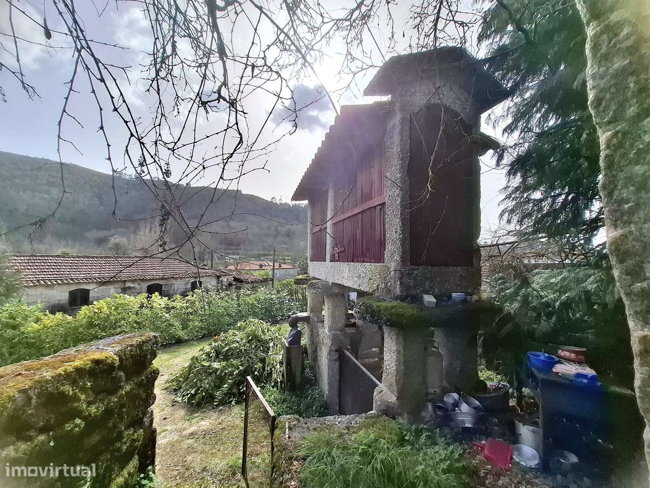 CONJUNTO DE 3 MORADIAS em Rossas, Vieira do Minho, Braga-10