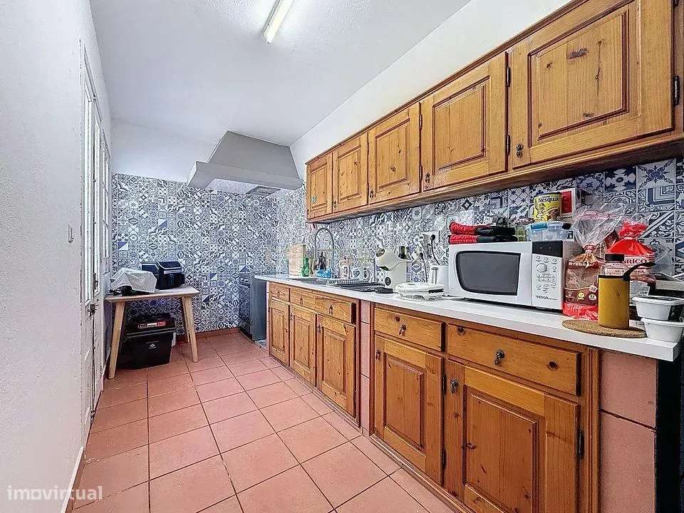 Moradia Única na Vila da Povoação – Um Verdadeiro Miradouro!-10