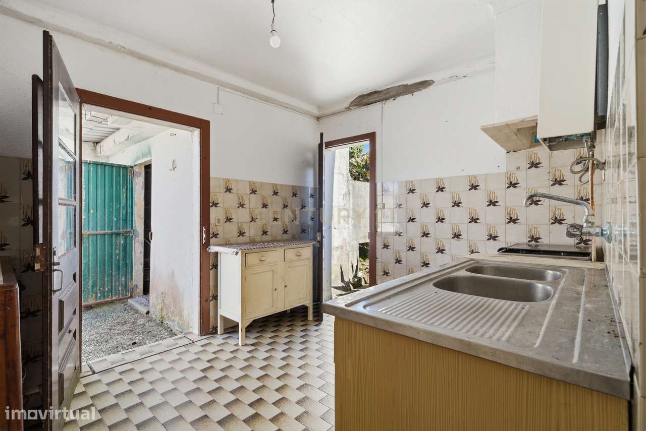 Quinta em Bonabal com Moradia T3 + Armazém + Terreno com mais de 3 400-9