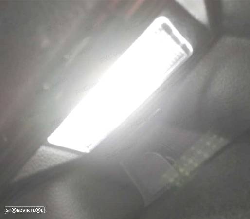 LÂMPADA LED DE PORTA-MALAS PARA SEAT VW - 2