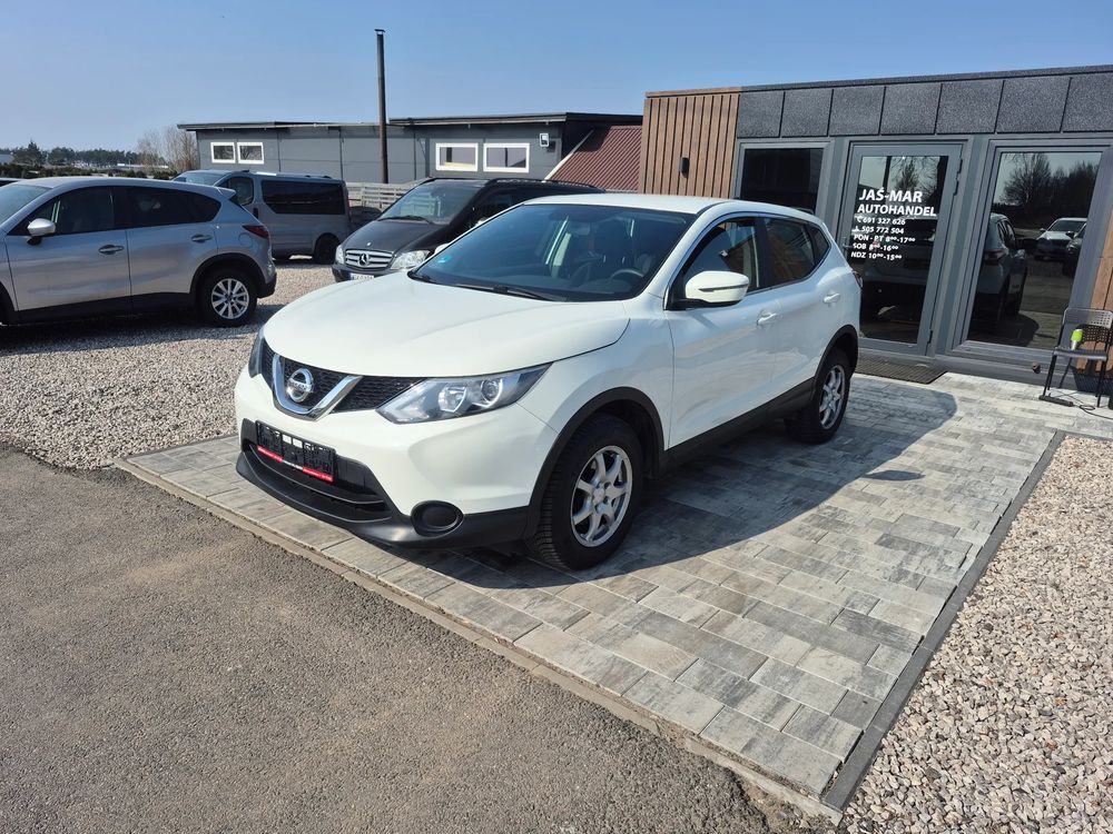 Nissan Qashqai II 1.2 DIG-T Acenta 2015