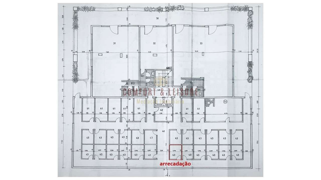 Apartamento com 4 quartos, 2 wc, parqueamento e arrecadação na Ramada,-51