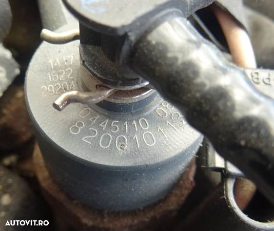 Injector Renault Trafic 2.5 DCI din 2006 - 2