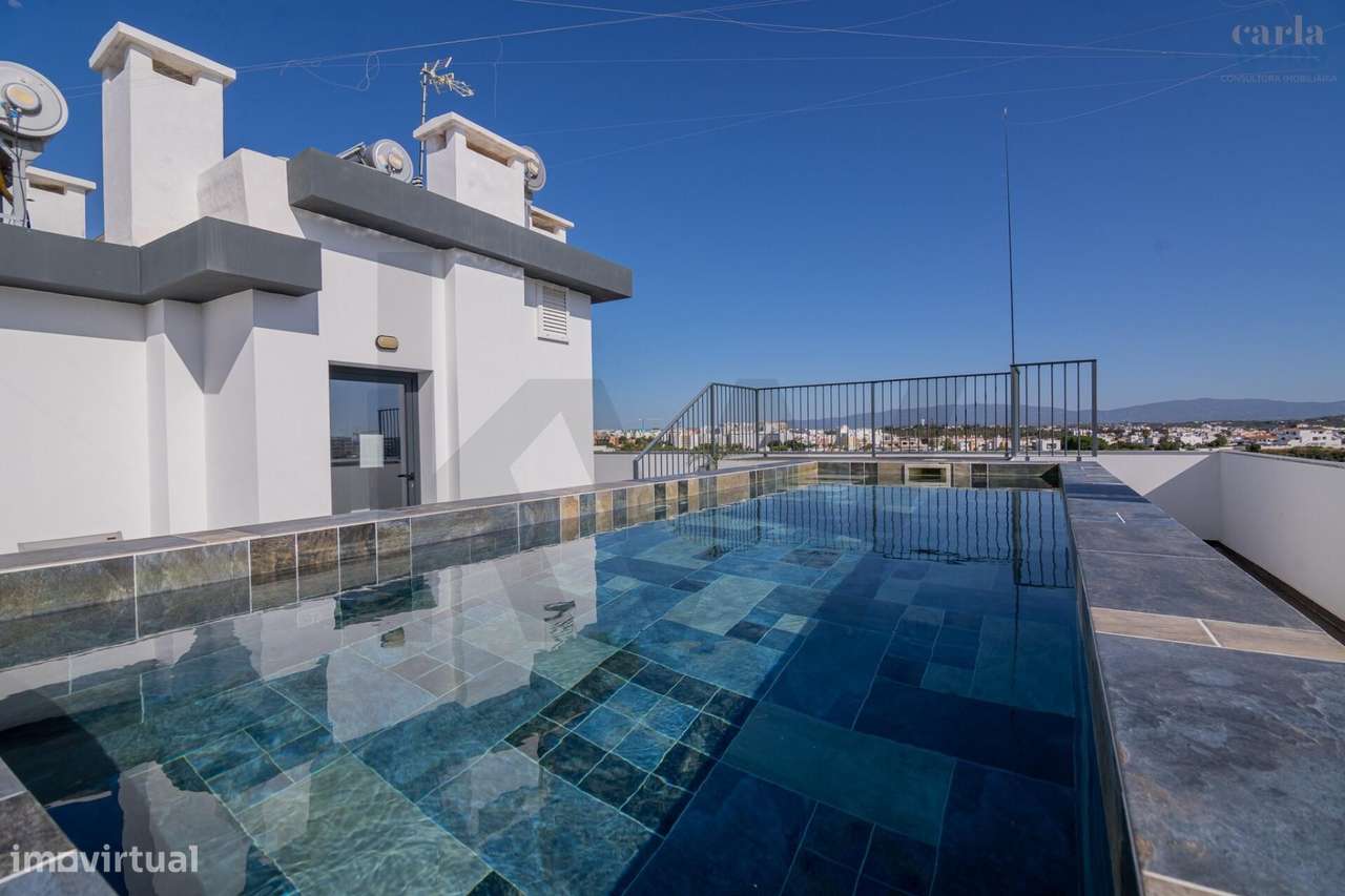 Excelente apartamento novo, localizado entre a cidade e o mar-13