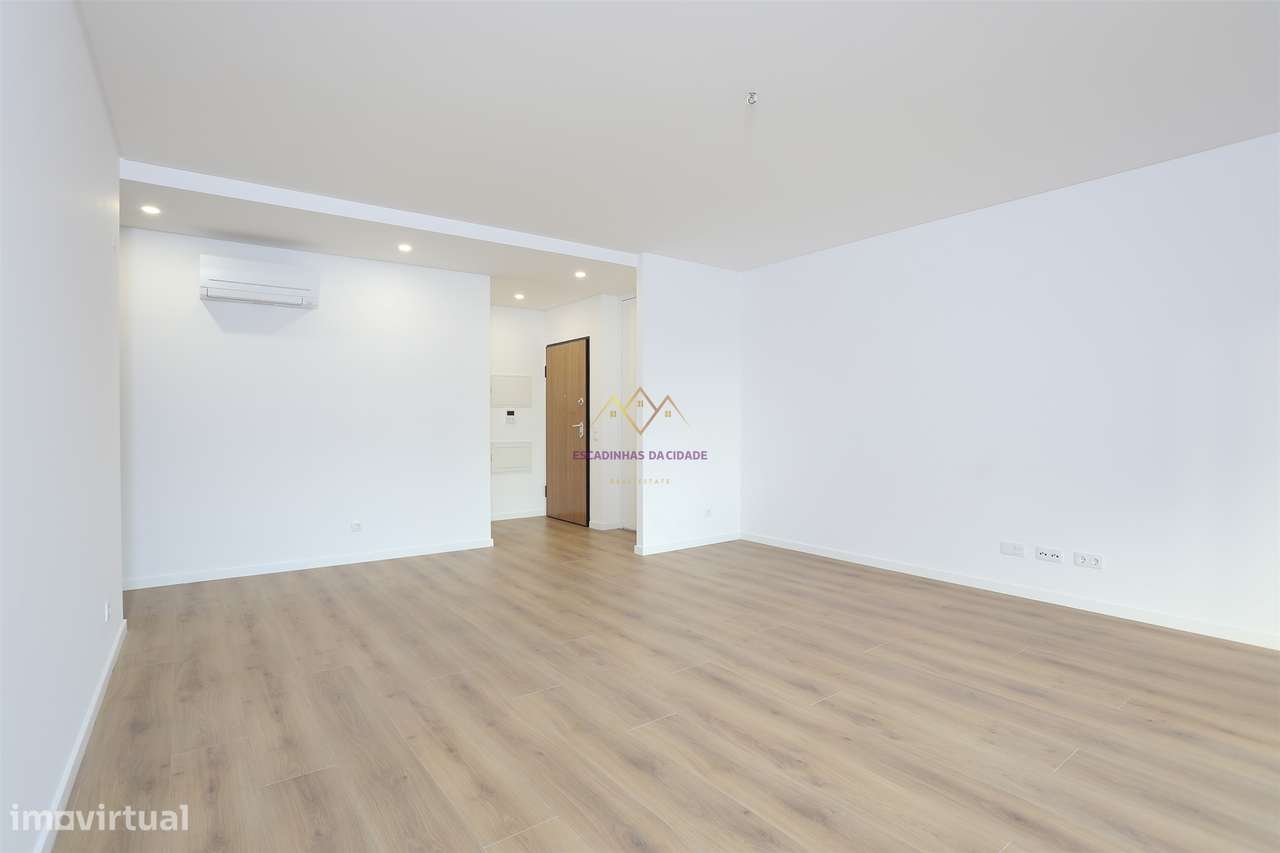 Colinas Do Cruzeiro, T3 Novo a Estrear com Garagem Box - Grande imagem: 2/26