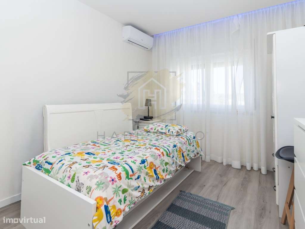 Apartamento T3 totalmente remodelado-32