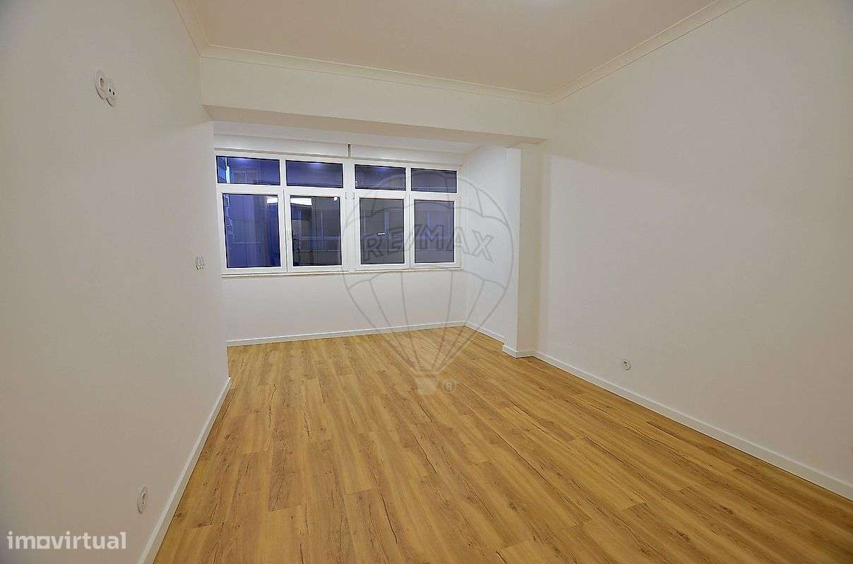 Apartamento T3 à venda em Cacilhas-12