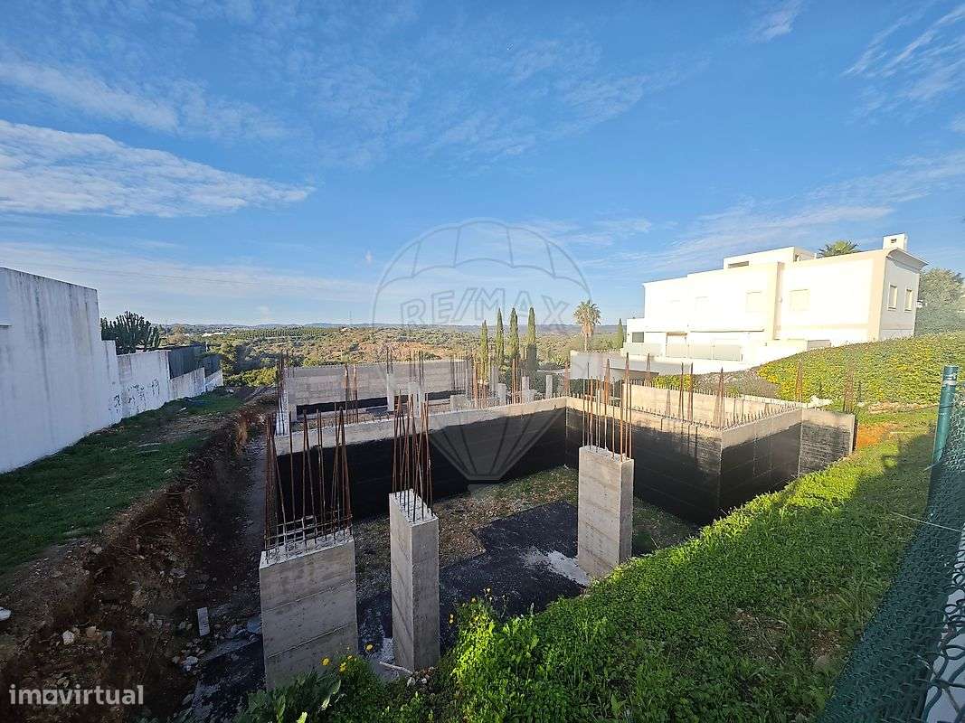 Moradia T4 para venda-16