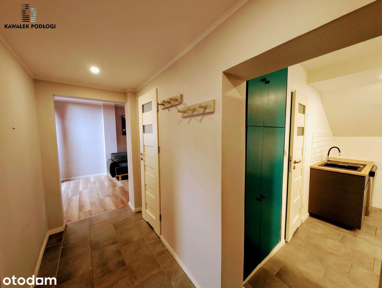 Klimatyczne poddasze w Śródmieściu z parkingiem-5