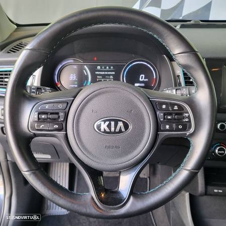 Kia e-Niro EV 64kWh Tech - 17