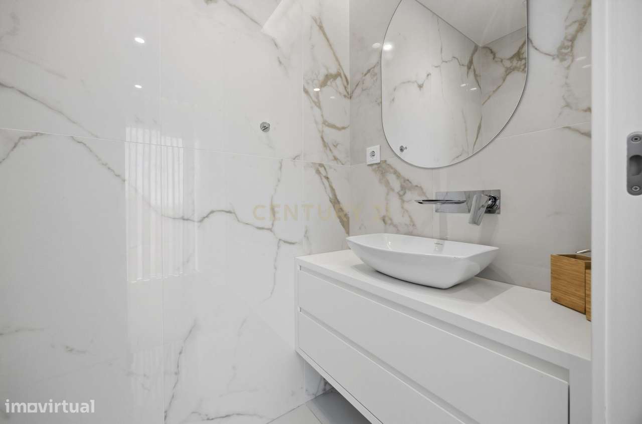 MORADIA T3  COM PISCINA E JARDIM | VALADARES | JUNTO AO MAR-11